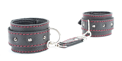 Чёрные наручи из натуральной кожи на карабинах БДСМ арсенал 51034ars