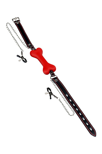 Красный кляп-трензель в виде косточки с зажимами для сосков ToyFa Theatre 708027