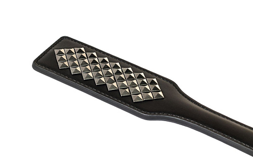 Шлёпалка с заклёпками Lola toys Hot Spot 1126-01lola (32 см)