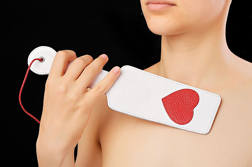 Белая хлопалка с красным середечком Sitabella 3131-3