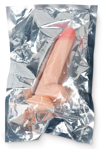 Телесный фаллоимитатор с присоской Brazzers DWS023 (22,5 см)