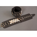 Широкие чёрные наручи с квадропуклями Подиум Р216