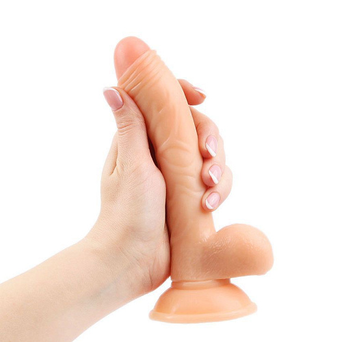 Телесный фаллоимитатор с мошонкой телесного цвета Bior toys Erowoman ER-30055