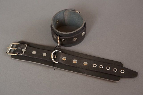 Чёрные кожаные поножи без подкладки Подиум Р253-Б