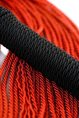 Красно-чёрный флоггер из верёвки ToyFa Theatre 700040 (48,5 см)