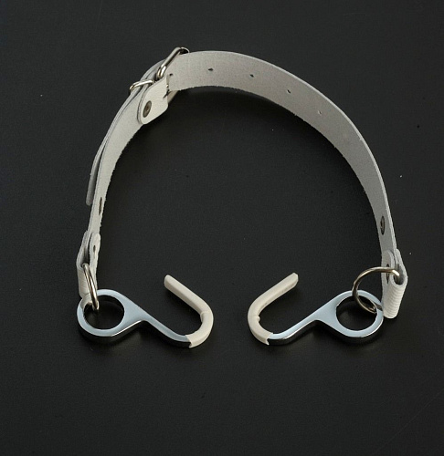 Белый кляп с крючками Sitabella «Вечная улыбка» 3001-3