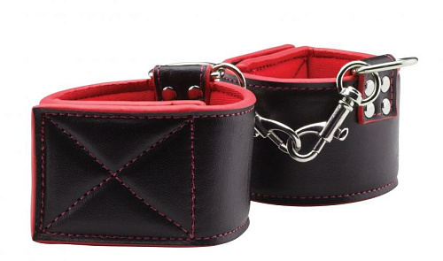Чёрно-красные двусторонние наручи Shots Media BV Reversible Wrist Cuffs OU186RED