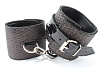 Чёрные наручи из натуральной кожи с тиснением БДСМ арсенал 51027ars