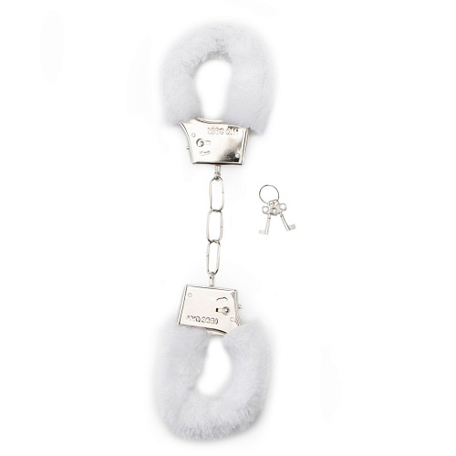 Белые меховые наручники на металлической цепочке Shots Media BV SHT255WHT