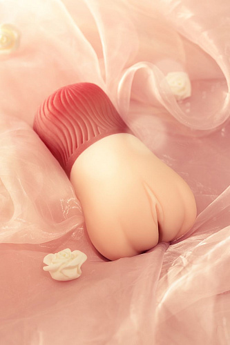 Телесный реалистичный мастурбатор с выпадающей маткой Magic Eyes Gokusai Uterus ME-09