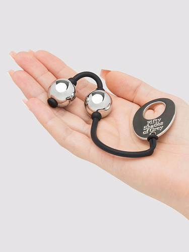 Серебристые шарики на чёрном силиконовом шнурке Fifty Shades of Grey Inner Goddess Mini Silver Pleasure Balls 85g FS-74939 (85 гр)