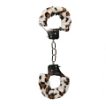 Наручники с леопардовым мехом EDC Wholesale Furry Handcuffs ET258LEO