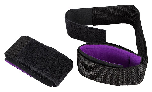 Черные манжеты на липучках для фиксации рук к бёдрам Orion 0528560