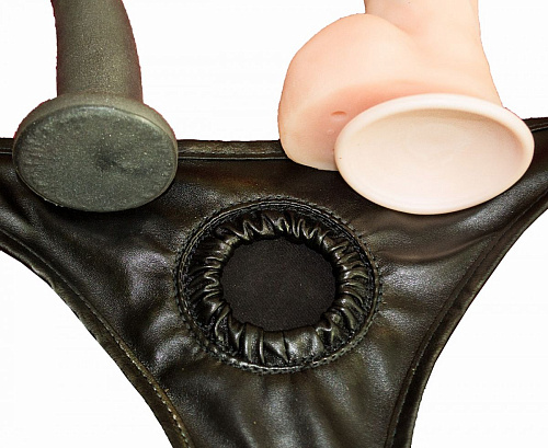 Трусики Harness чёрного цвета класса с 2 телесными насадками LOVETOY (А-Полимер) WOMAN CUBA 317503