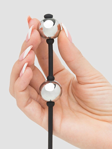 Серебристые шарики на чёрном силиконовом шнурке Fifty Shades of Grey Inner Goddess Mini Silver Pleasure Balls 85g FS-74939 (85 гр)