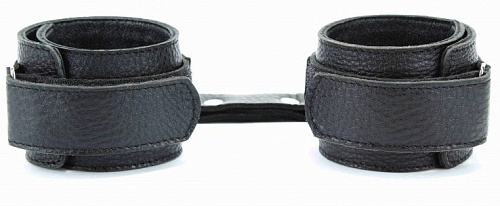 Чёрные кожаные оковы на липучке БДСМ арсенал 56001ars
