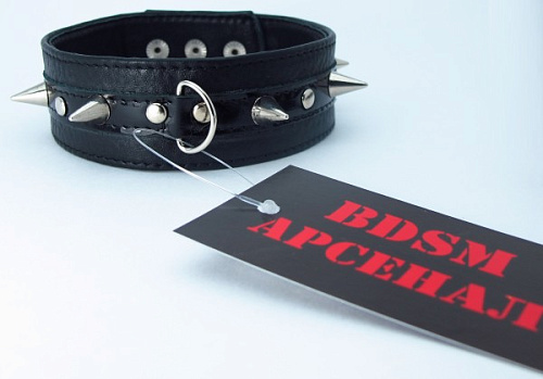 Чёрный кожаный ошейник с металлическими шипами БДСМ арсенал 55009