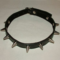 Чёрный узкий декорированный шипами ошейник Подиум Р221