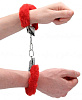 Пушистые красные наручники Shots Media BV OUCH! Red OU002RED