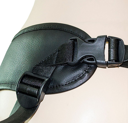 Универсальный пояс премиум класса (S) с 2 насадками телесного цвета LOVETOY (А-Полимер) 303703