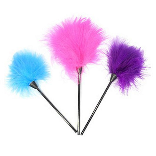Яркая перьевая кисточка для любовных игр California Exotic Novelties SE-2642-00-2