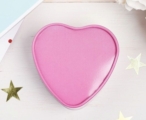 Красные мыльные розочки в стильной шкатулке-сердце Сима-Ленд Never look back 4669476 (3 шт)