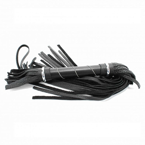 Чёрная кожаная плётка с белой строчкой на рукояти БДСМ арсенал 54009