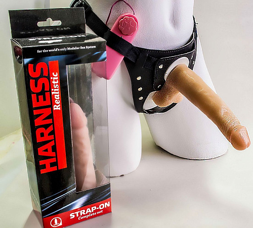 Реалистичный страпон телесного цвета с выносным блоком управления вибрацией LOVETOY (А-Полимер) 291823 (16,5 см)