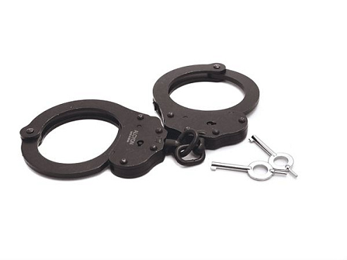 Наручники из тёмного металла Mister B A88B Handcuffs With Chain MB680400