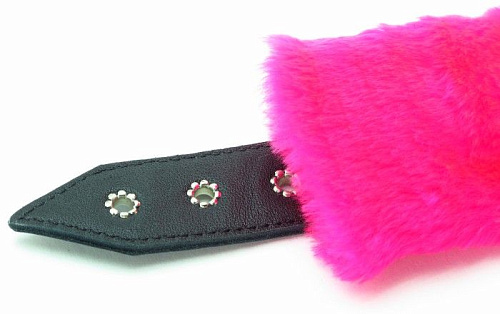 Розовые наручи с мехом БДСМ арсенал BDSM Light 710001ars