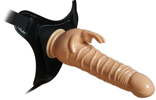 Телесный страпон на чёрных трусиках Howells 10 Mode Vibrations 8.5 Harness Rabbit Dong 92004flesh (19 см)