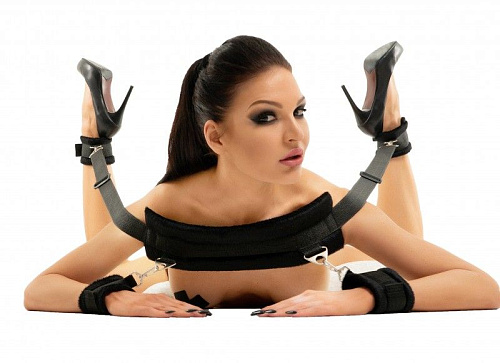 Чёрный бондажный набор с креплением на карабинах Сумерки богов 960-23 BX DD