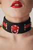 Чёрно-красный ошейник с клёпками БДСМ арсенал 55004
