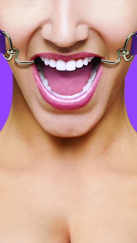 Фиолетовый расширяющий кляп Shots Media BV Hook Gag OU106PUR