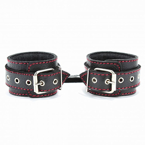 Чёрные поножи с шипами и контрастной строчкой БДСМ арсенал 56011ars