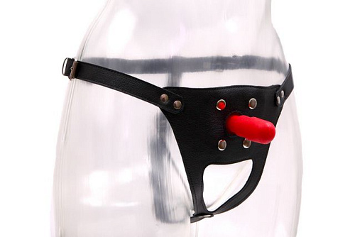 Кожаные трусики чёрного цвета с плугом Подиум Р68