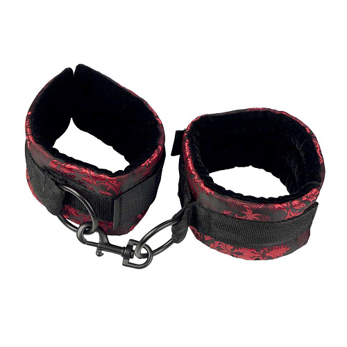 Атласные наручи с цепью California Exotic Novelties Scandal Universal Cuffs SE-2712-15-3
