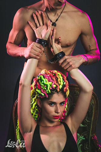 Чёрные наручи Lola toys Liberate 1095-01lola