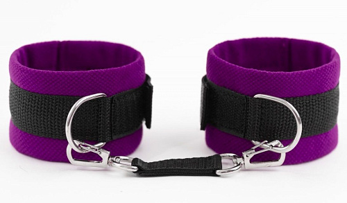 Фиолетово-чёрные поножи на сцепке БДСМ арсенал My rules 6902-3ars