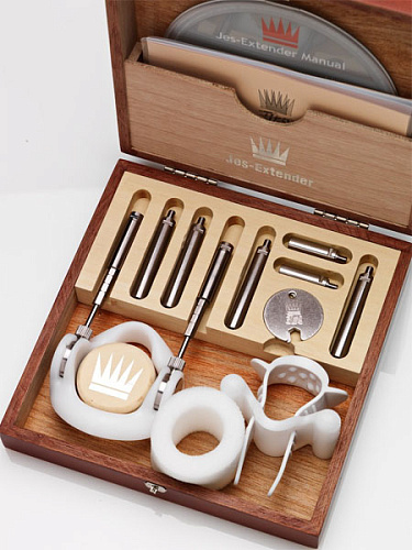 Серебристое устройство для увеличения пениса Jes Extender Original 103